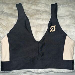 Peloton sports bra size M